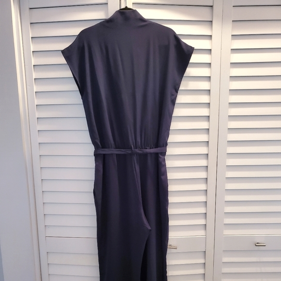Halston jumpsuit navy blue sz M - Picture 3 of 3